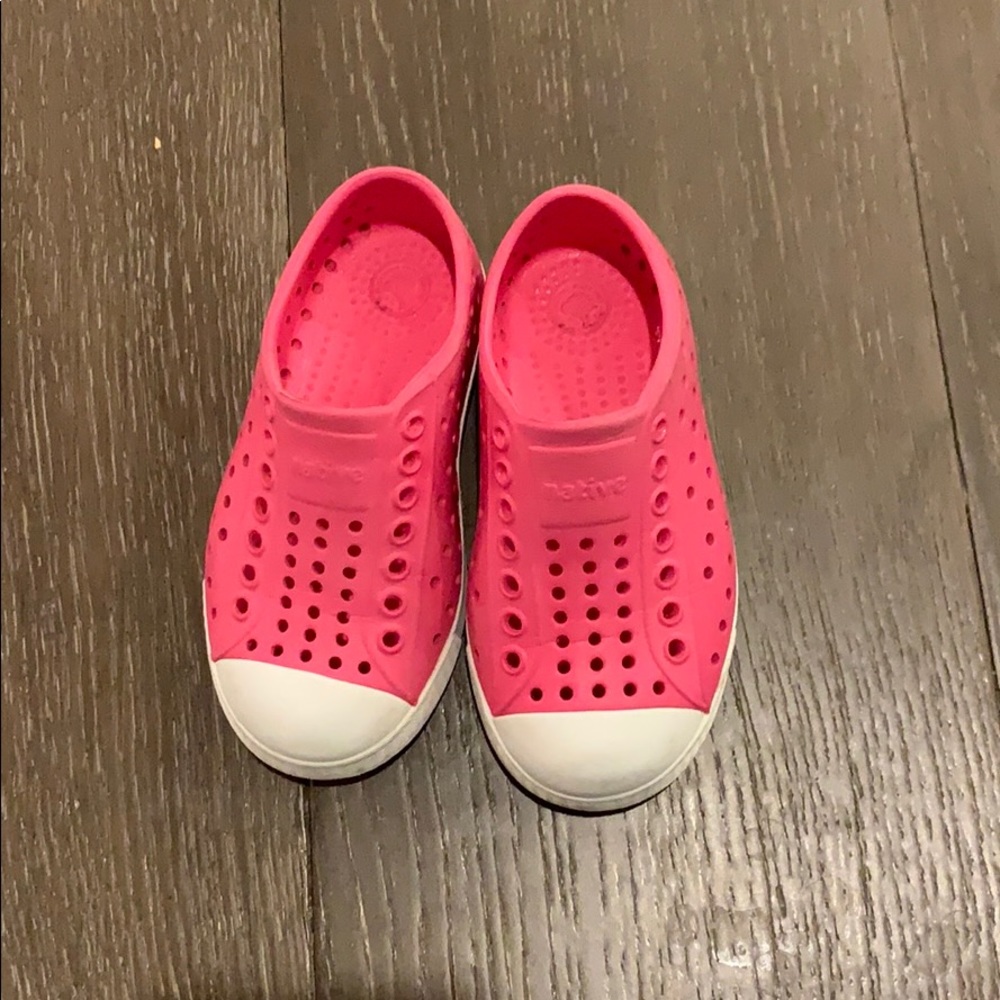 Native toddler size 8